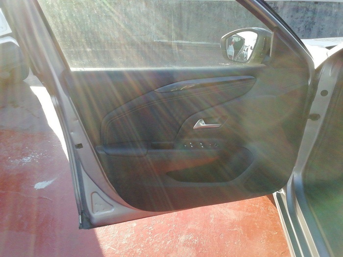 Opel Corsa 1.5D DT S&S Elegance 75 kW (102 CV) Vehículo usado en Madrid Opel Corsa 1.5D DT S&S Elegance 75 kW (102 CV) Vehículo usado en Madrid