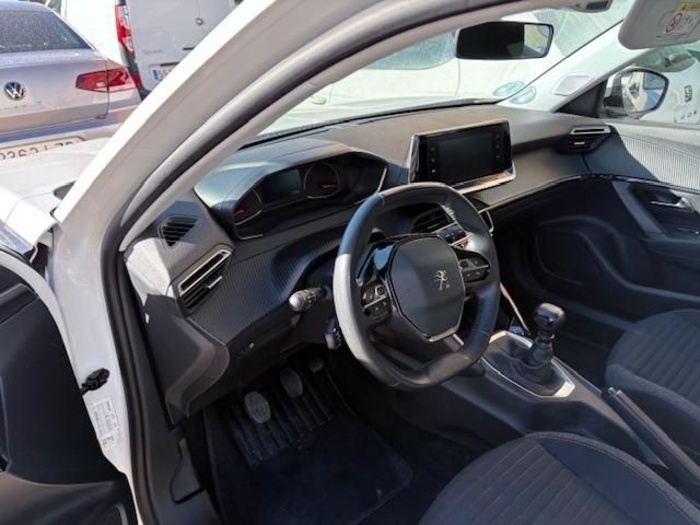 Peugeot 2008 BlueHDi 110 S&S Active 81 kW (110 CV) Vehículo usado en Madrid Peugeot 2008 BlueHDi 110 S&S Active 81 kW (110 CV) Vehículo usado en Madrid