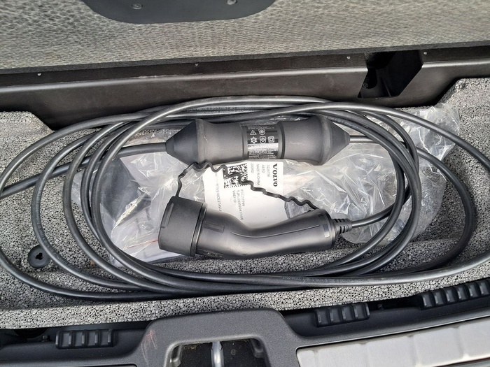 Volvo XC60 T6 Recharge Inscription AWD Auto 250 kW (340 CV) Vehículo usado en Madrid Volvo XC60 T6 Recharge Inscription AWD Auto 250 kW (340 CV) Vehículo usado en Madrid