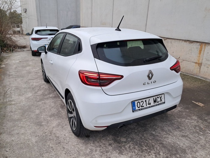 Renault Clio Equilibre Blue dCi 74 kW (100 CV) Vehículo usado en Madrid Renault Clio Equilibre Blue dCi 74 kW (100 CV) Vehículo usado en Madrid