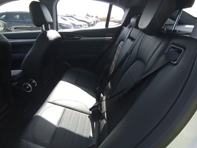 Alfa Romeo Stelvio 2.2 Diesel Sprint RWD 140 kW (190 CV) 9 Alfa Romeo Stelvio 2.2 Diesel Sprint RWD 140 kW (190 CV) 9