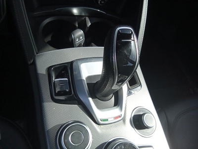 Alfa Romeo Stelvio 2.2 Diesel Sprint RWD 140 kW (190 CV) 10 Alfa Romeo Stelvio 2.2 Diesel Sprint RWD 140 kW (190 CV) 10