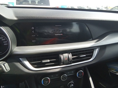 Alfa Romeo Stelvio 2.2 Diesel Sprint RWD 140 kW (190 CV) 12 Alfa Romeo Stelvio 2.2 Diesel Sprint RWD 140 kW (190 CV) 12