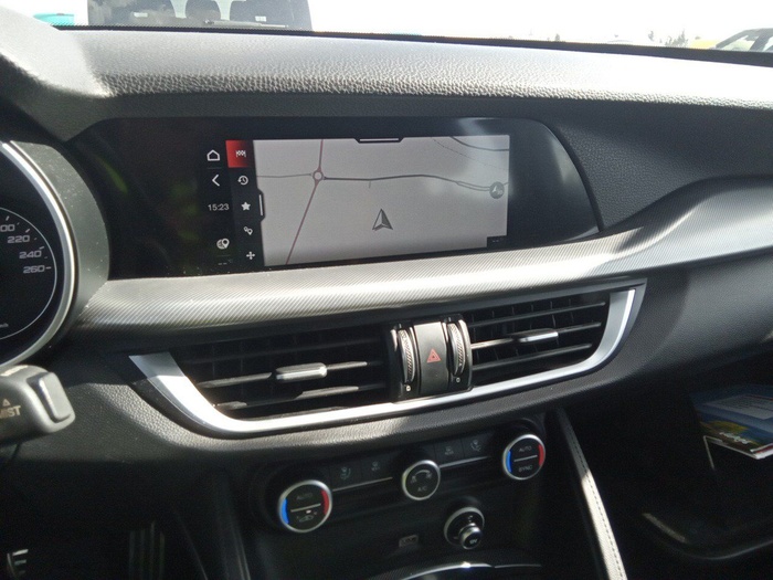Alfa Romeo Stelvio 2.2 Diesel Sprint RWD 140 kW (190 CV) Vehículo usado en Madrid Alfa Romeo Stelvio 2.2 Diesel Sprint RWD 140 kW (190 CV) Vehículo usado en Madrid