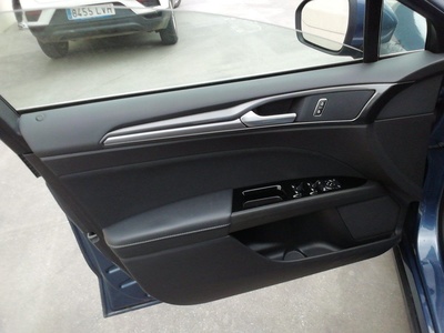 Ford Mondeo SportBreak 2.0 Híbrido Hev Titanium AT 138 kW (187 CV) 14 Ford Mondeo SportBreak 2.0 Híbrido Hev Titanium AT 138 kW (187 CV) 14