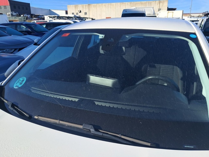 Peugeot 2008 BlueHDi 110 S&S Active 81 kW (110 CV) Vehículo usado en Madrid Peugeot 2008 BlueHDi 110 S&S Active 81 kW (110 CV) Vehículo usado en Madrid