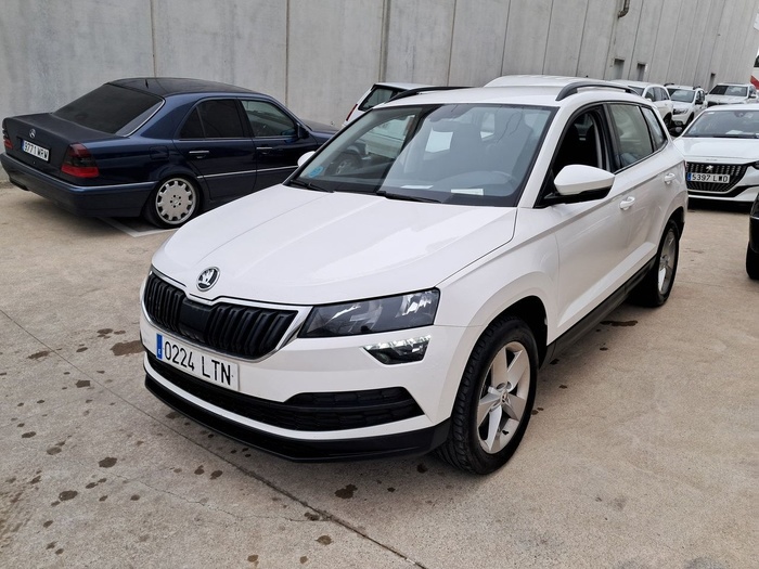 Skoda Karoq 2.0 TDI Ambition 4X4 DSG 110 kW (150 CV) Vehículo usado en Madrid Skoda Karoq 2.0 TDI Ambition 4X4 DSG 110 kW (150 CV) Vehículo usado en Madrid