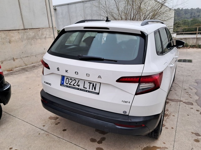 Skoda Karoq 2.0 TDI Ambition 4X4 DSG 110 kW (150 CV) Vehículo usado en Madrid Skoda Karoq 2.0 TDI Ambition 4X4 DSG 110 kW (150 CV) Vehículo usado en Madrid