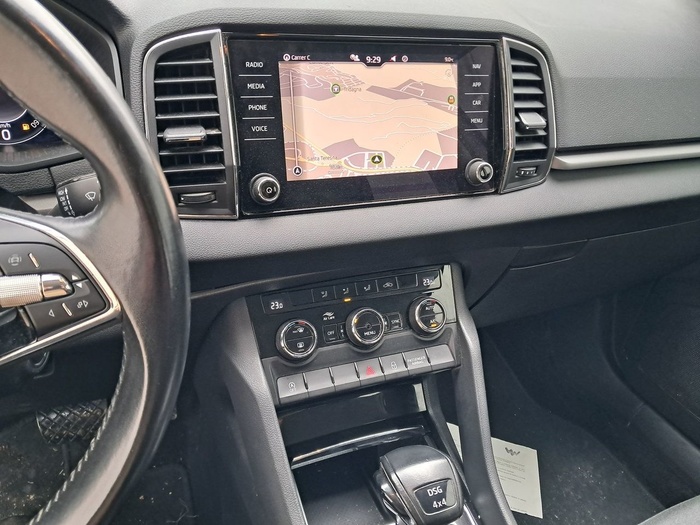 Skoda Karoq 2.0 TDI Ambition 4X4 DSG 110 kW (150 CV) Vehículo usado en Madrid Skoda Karoq 2.0 TDI Ambition 4X4 DSG 110 kW (150 CV) Vehículo usado en Madrid