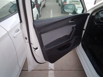 SEAT León 2.0 TDI S&S Style Go 85 kW (115 CV) 11 SEAT León 2.0 TDI S&S Style Go 85 kW (115 CV) 11