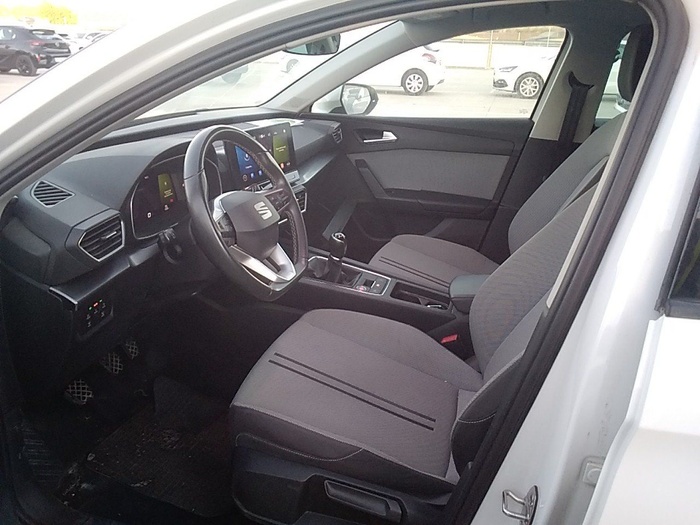 SEAT León 2.0 TDI S&S Style Go 85 kW (115 CV) Vehículo usado en Madrid SEAT León 2.0 TDI S&S Style Go 85 kW (115 CV) Vehículo usado en Madrid