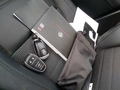 Alfa Romeo Stelvio 2.2 Diesel Sprint RWD 140 kW (190 CV) 13 Alfa Romeo Stelvio 2.2 Diesel Sprint RWD 140 kW (190 CV) 13