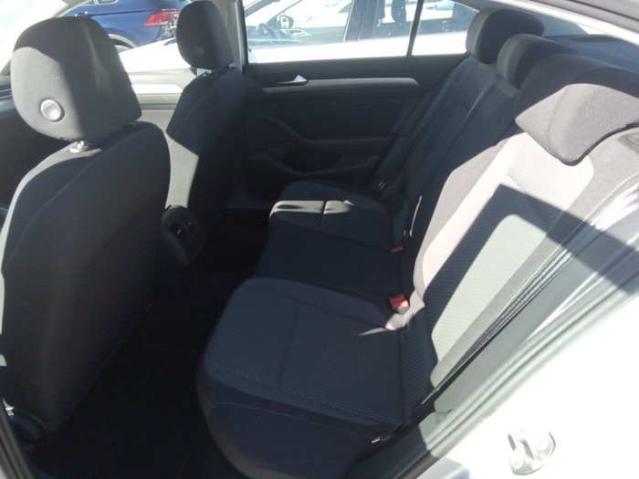 Volkswagen Passat Business 2.0 TDI 110 kW (150 CV) Vehículo usado en Madrid Volkswagen Passat Business 2.0 TDI 110 kW (150 CV) Vehículo usado en Madrid