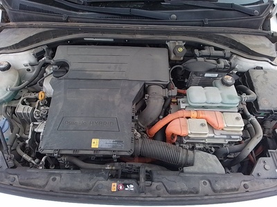 Hyundai Ioniq 1.6 GDI PHEV Tecno DT 104 kW (141 CV) 15 Hyundai Ioniq 1.6 GDI PHEV Tecno DT 104 kW (141 CV) 15