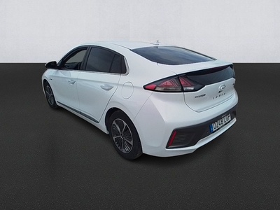 Hyundai Ioniq 1.6 GDI PHEV Tecno DT 104 kW (141 CV) 6 Hyundai Ioniq 1.6 GDI PHEV Tecno DT 104 kW (141 CV) 6