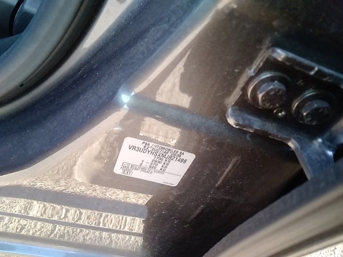 Peugeot 2008 BlueHDi 110 S&S Active Pack 81 kW (110 CV) Vehículo usado en Madrid Peugeot 2008 BlueHDi 110 S&S Active Pack 81 kW (110 CV) Vehículo usado en Madrid