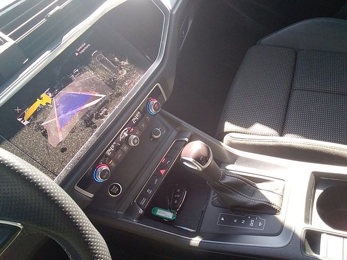 Audi Q3 TFSIe S line 45 TFSI e 180 kW (245 CV) S tronic Vehículo usado en Madrid Audi Q3 TFSIe S line 45 TFSI e 180 kW (245 CV) S tronic Vehículo usado en Madrid