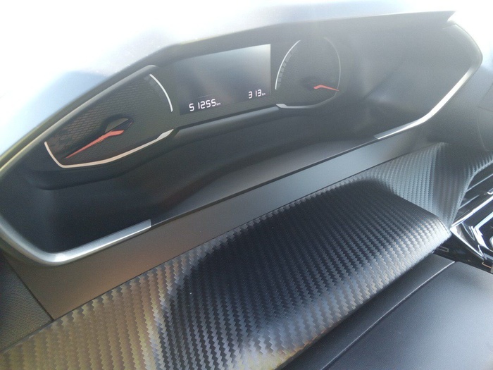 Peugeot 2008 BlueHDi 110 S&S Active 81 kW (110 CV) Vehículo usado en Madrid Peugeot 2008 BlueHDi 110 S&S Active 81 kW (110 CV) Vehículo usado en Madrid