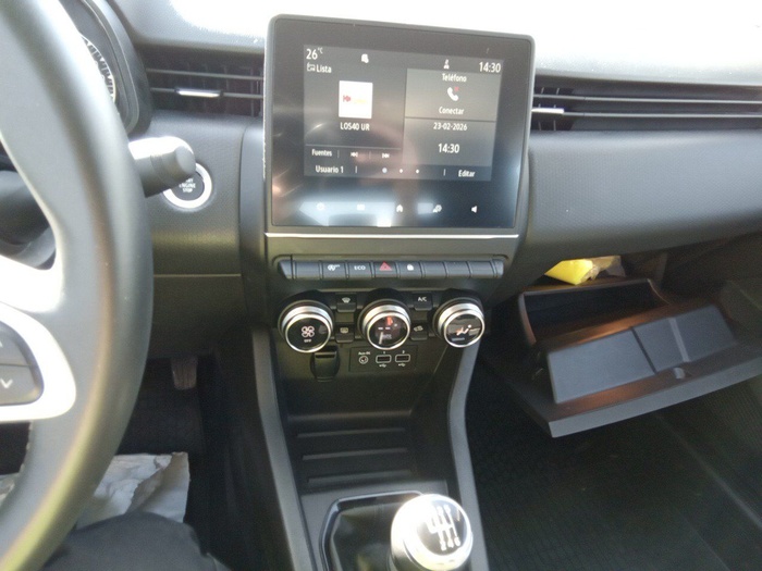 Renault Clio Equilibre Blue dCi 74 kW (100 CV) Vehículo usado en Madrid Renault Clio Equilibre Blue dCi 74 kW (100 CV) Vehículo usado en Madrid