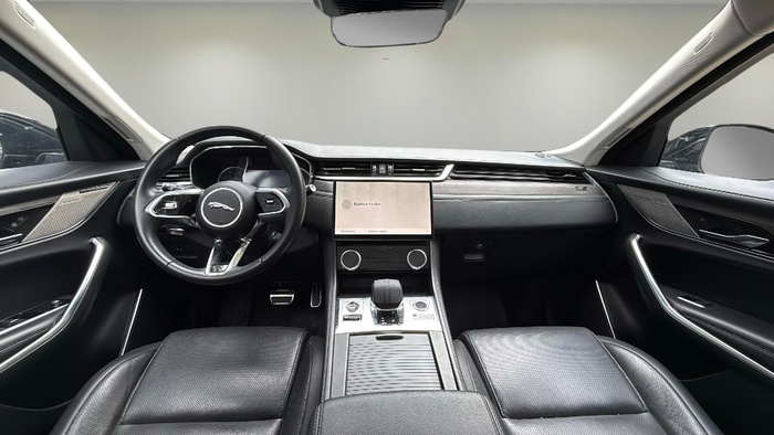 Jaguar F-PACE 2.0D l4 MHEV SE AWD Auto 150 kW (204 CV) Vehículo usado en Madrid Jaguar F-PACE 2.0D l4 MHEV SE AWD Auto 150 kW (204 CV) Vehículo usado en Madrid