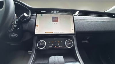 Jaguar F-PACE 2.0D l4 MHEV SE AWD Auto 150 kW (204 CV) 13 Jaguar F-PACE 2.0D l4 MHEV SE AWD Auto 150 kW (204 CV) 13