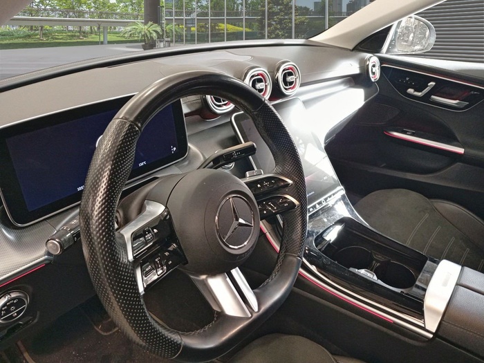 Mercedes-Benz Clase C 220 d 147 kW (200 CV) Vehículo usado en Madrid Mercedes-Benz Clase C 220 d 147 kW (200 CV) Vehículo usado en Madrid