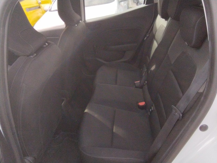 Renault Clio Business SCe 48 kW (65 CV) Vehículo usado en Madrid Renault Clio Business SCe 48 kW (65 CV) Vehículo usado en Madrid