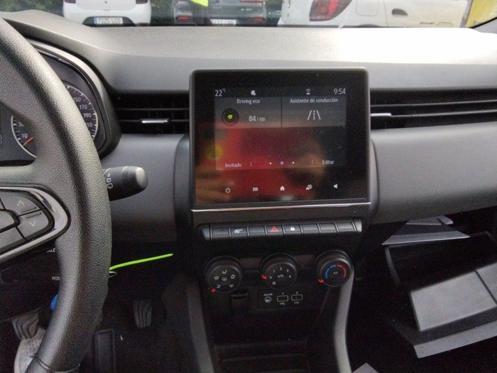 Renault Clio Business SCe 48 kW (65 CV) Vehículo usado en Madrid Renault Clio Business SCe 48 kW (65 CV) Vehículo usado en Madrid