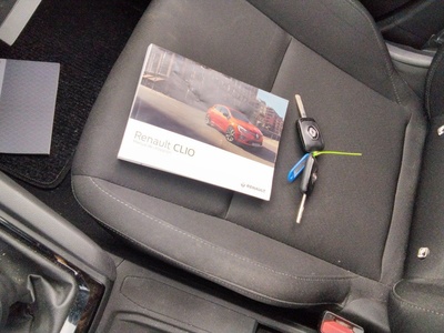 Renault Clio Business SCe 48 kW (65 CV) 12 Renault Clio Business SCe 48 kW (65 CV) 12