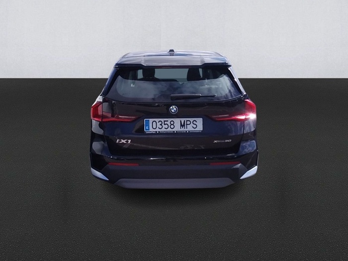 BMW iX1 xDrive30 230 kW (313 CV) Vehículo usado en Madrid BMW iX1 xDrive30 230 kW (313 CV) Vehículo usado en Madrid