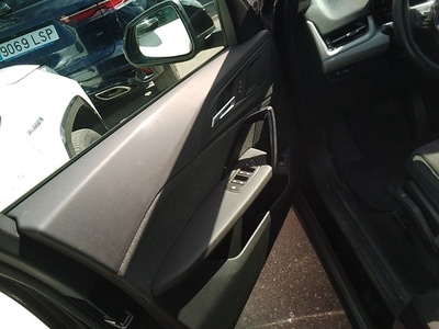 BMW iX1 xDrive30 230 kW (313 CV) 14 BMW iX1 xDrive30 230 kW (313 CV) 14