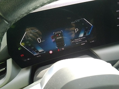 BMW iX1 xDrive30 230 kW (313 CV) 9 BMW iX1 xDrive30 230 kW (313 CV) 9