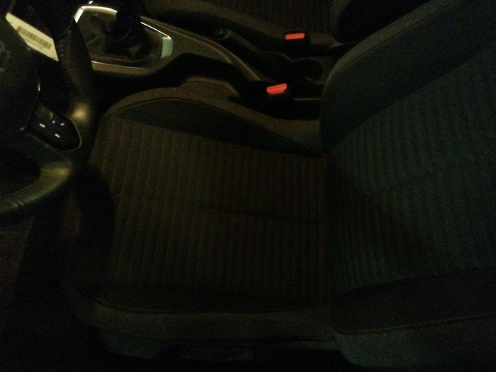 Peugeot 2008 BlueHDi 110 S&S Active Pack 81 kW (110 CV) Vehículo usado en Madrid Peugeot 2008 BlueHDi 110 S&S Active Pack 81 kW (110 CV) Vehículo usado en Madrid