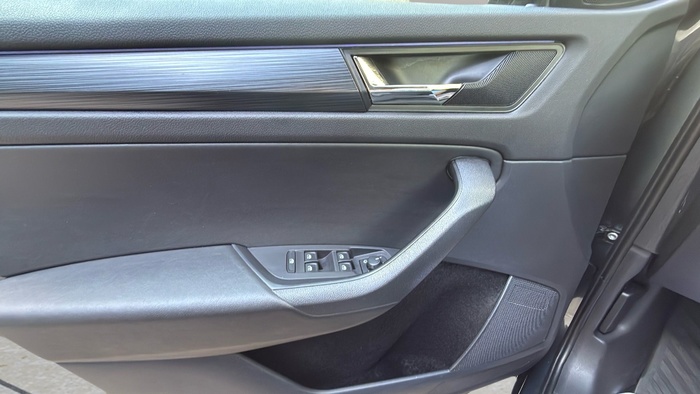 Skoda Kodiaq 2.0 TDI Ambition 4x2 DSG 110 kW (150 CV) Vehículo usado en Madrid Skoda Kodiaq 2.0 TDI Ambition 4x2 DSG 110 kW (150 CV) Vehículo usado en Madrid