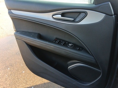 Alfa Romeo Stelvio 2.2 Diesel Sprint RWD 140 kW (190 CV) 13 Alfa Romeo Stelvio 2.2 Diesel Sprint RWD 140 kW (190 CV) 13