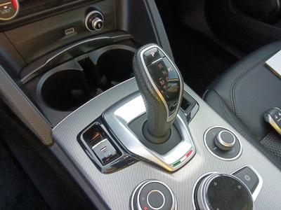 Alfa Romeo Stelvio 2.2 Diesel Sprint RWD 140 kW (190 CV) 12 Alfa Romeo Stelvio 2.2 Diesel Sprint RWD 140 kW (190 CV) 12