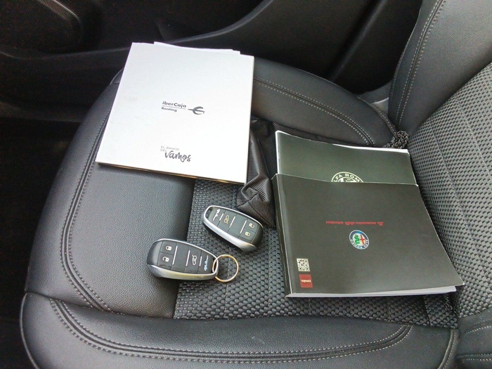 Alfa Romeo Stelvio 2.2 Diesel Sprint RWD 140 kW (190 CV) Vehículo usado en Madrid Alfa Romeo Stelvio 2.2 Diesel Sprint RWD 140 kW (190 CV) Vehículo usado en Madrid