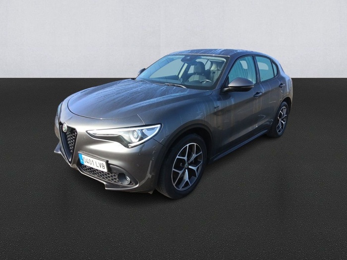 Alfa Romeo Stelvio 2.2 Diesel Sprint RWD 140 kW (190 CV) Vehículo usado en Madrid Alfa Romeo Stelvio 2.2 Diesel Sprint RWD 140 kW (190 CV) Vehículo usado en Madrid