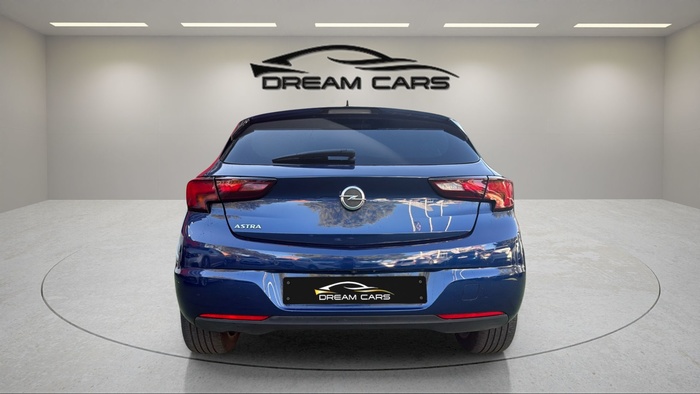 Opel Astra 1.2 Turbo SHL GS Line 81 kW (110 CV) Vehículo usado en Madrid Opel Astra 1.2 Turbo SHL GS Line 81 kW (110 CV) Vehículo usado en Madrid