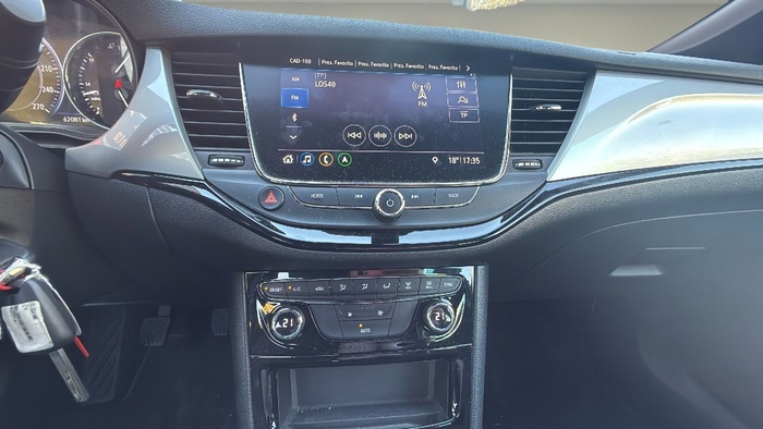 Opel Astra 1.2 Turbo SHL GS Line 81 kW (110 CV) Vehículo usado en Madrid Opel Astra 1.2 Turbo SHL GS Line 81 kW (110 CV) Vehículo usado en Madrid