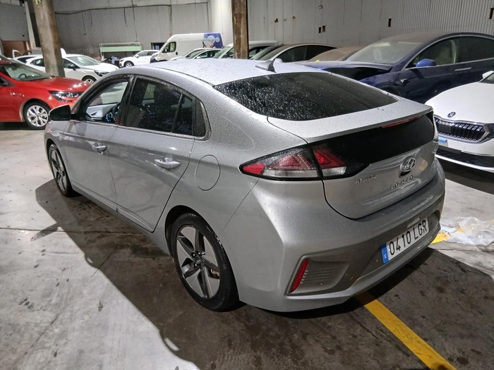 Hyundai Ioniq 1.6 GDI HEV Tecno DT 104 kW (141 CV) Vehículo usado en Madrid Hyundai Ioniq 1.6 GDI HEV Tecno DT 104 kW (141 CV) Vehículo usado en Madrid