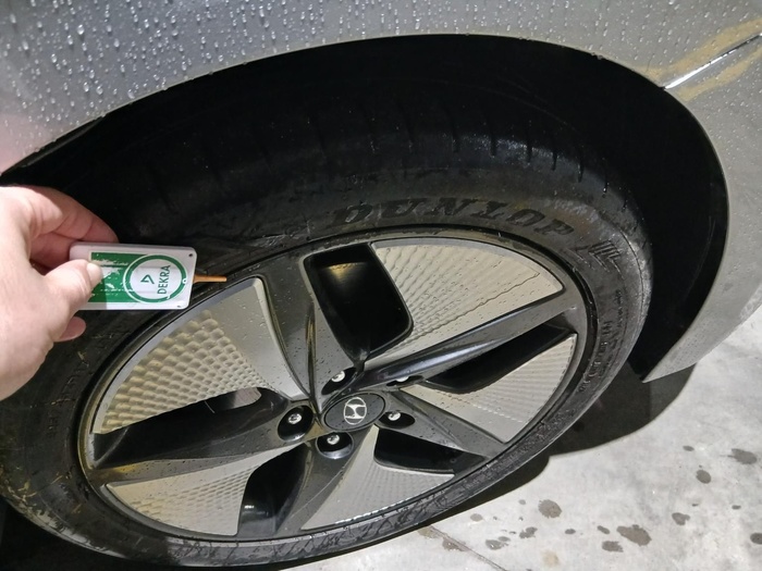 Hyundai Ioniq 1.6 GDI HEV Tecno DT 104 kW (141 CV) Vehículo usado en Madrid Hyundai Ioniq 1.6 GDI HEV Tecno DT 104 kW (141 CV) Vehículo usado en Madrid