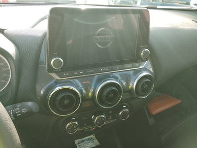 Nissan Juke DIG-T Acenta 84 kW (114 CV) 13 Nissan Juke DIG-T Acenta 84 kW (114 CV) 13