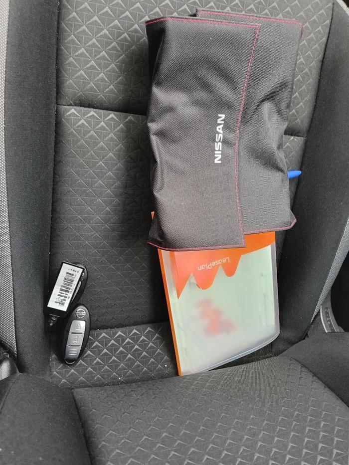 Nissan Juke DIG-T N-Connecta 4x2 84 kW (114 CV) Vehículo usado en Madrid Nissan Juke DIG-T N-Connecta 4x2 84 kW (114 CV) Vehículo usado en Madrid