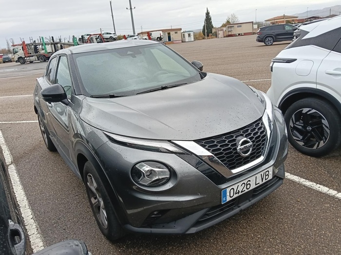 Nissan Juke DIG-T N-Connecta 4x2 84 kW (114 CV) Vehículo usado en Madrid Nissan Juke DIG-T N-Connecta 4x2 84 kW (114 CV) Vehículo usado en Madrid