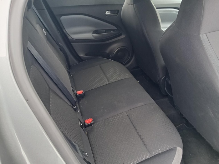 Nissan Juke DIG-T N-Connecta 4x2 84 kW (114 CV) Vehículo usado en Madrid Nissan Juke DIG-T N-Connecta 4x2 84 kW (114 CV) Vehículo usado en Madrid