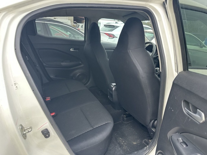 Nissan Juke DIG-T Acenta 84 kW (114 CV) Vehículo usado en Madrid Nissan Juke DIG-T Acenta 84 kW (114 CV) Vehículo usado en Madrid