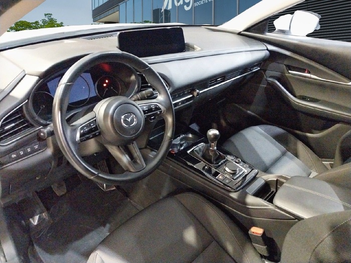 Mazda CX-30 2.0 e-Skyactive G MHEV Prime-line 90 kW (122 CV) Vehículo usado en Madrid Mazda CX-30 2.0 e-Skyactive G MHEV Prime-line 90 kW (122 CV) Vehículo usado en Madrid