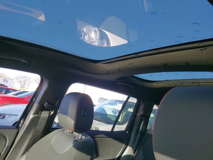 Mercedes-Benz GLB 220 D 4Matic 140 kW (190 CV) Vehículo usado en Madrid Mercedes-Benz GLB 220 D 4Matic 140 kW (190 CV) Vehículo usado en Madrid