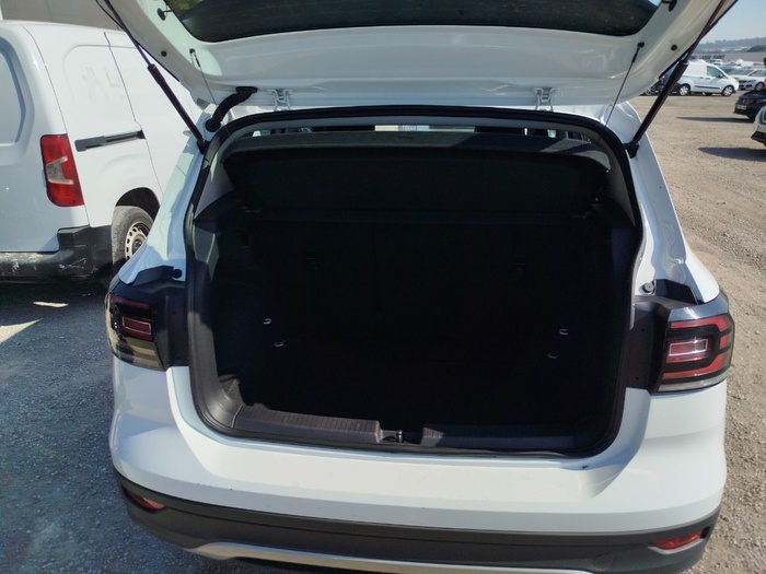 Volkswagen T-Cross Edition 1.0 TSI 70 kW (95 CV) Vehículo usado en Madrid Volkswagen T-Cross Edition 1.0 TSI 70 kW (95 CV) Vehículo usado en Madrid